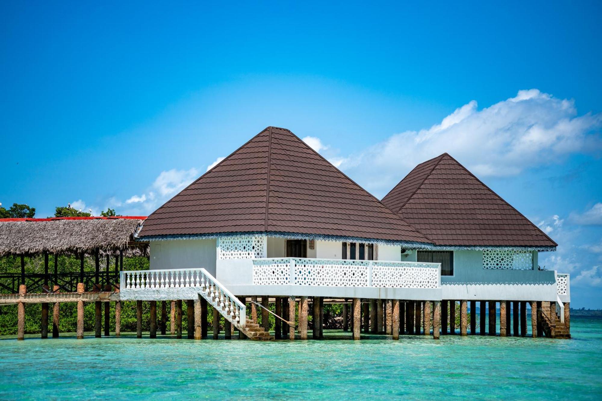 Chale Island Resort Ukunda Esterno foto