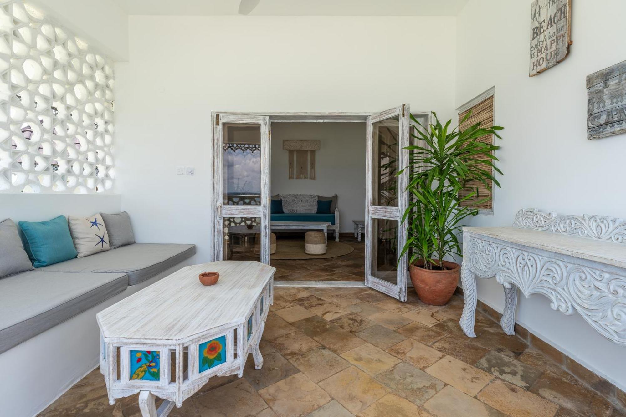 Chale Island Resort Ukunda Esterno foto