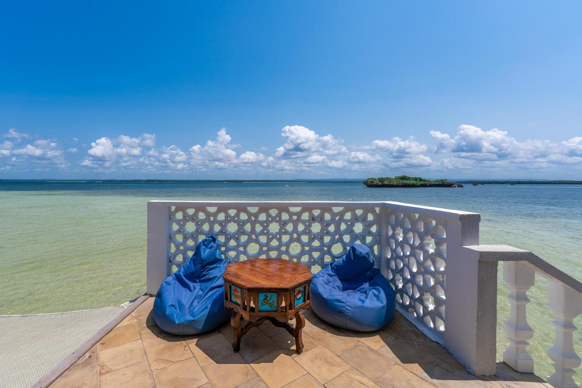 Chale Island Resort Ukunda Esterno foto