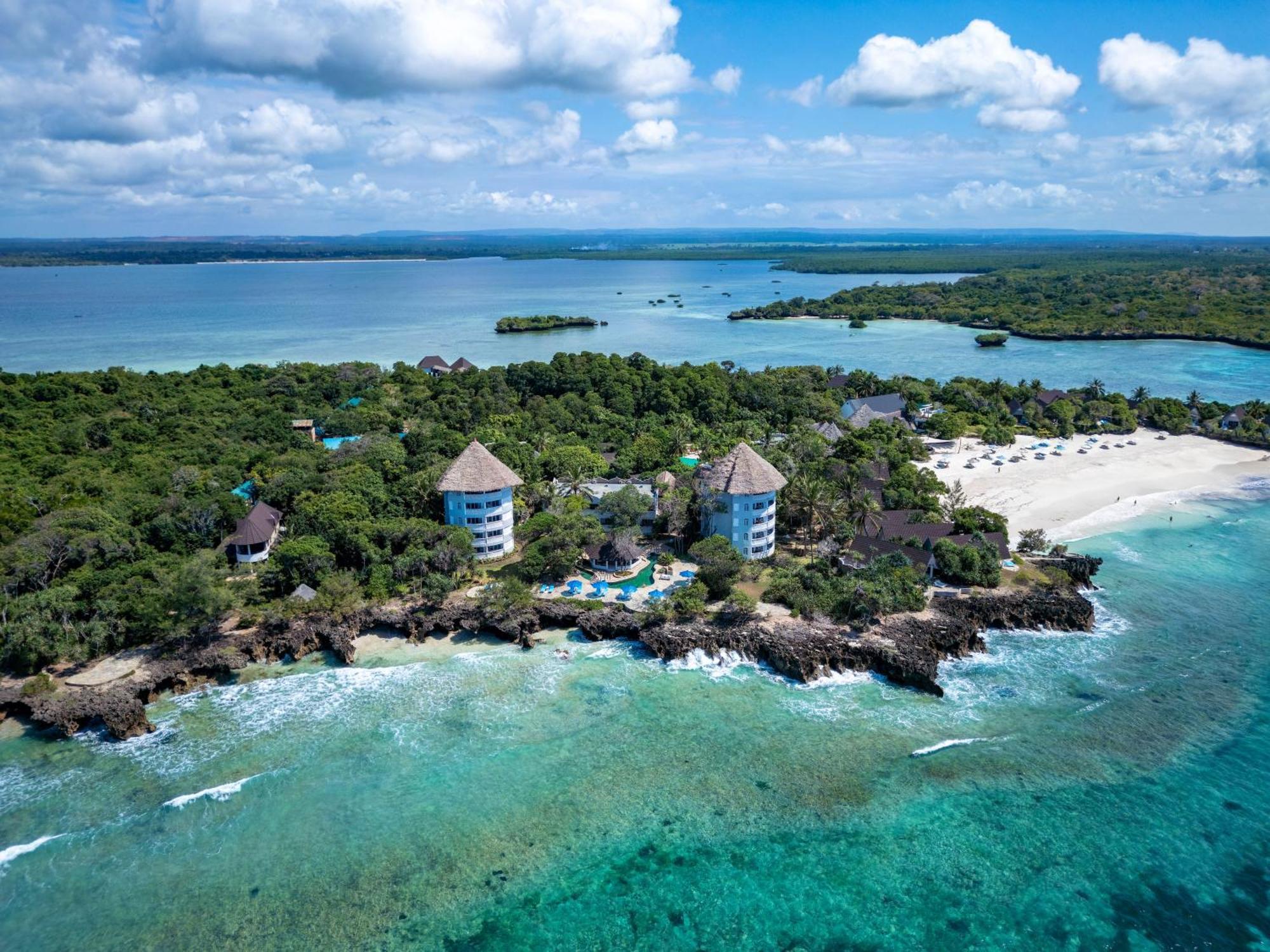 Chale Island Resort Ukunda Esterno foto